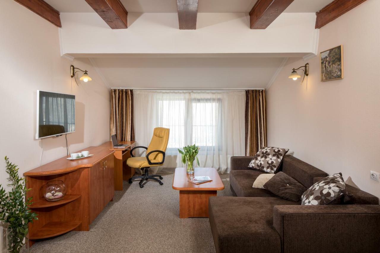 Hotel Rozmarin Predeal Exteriör bild